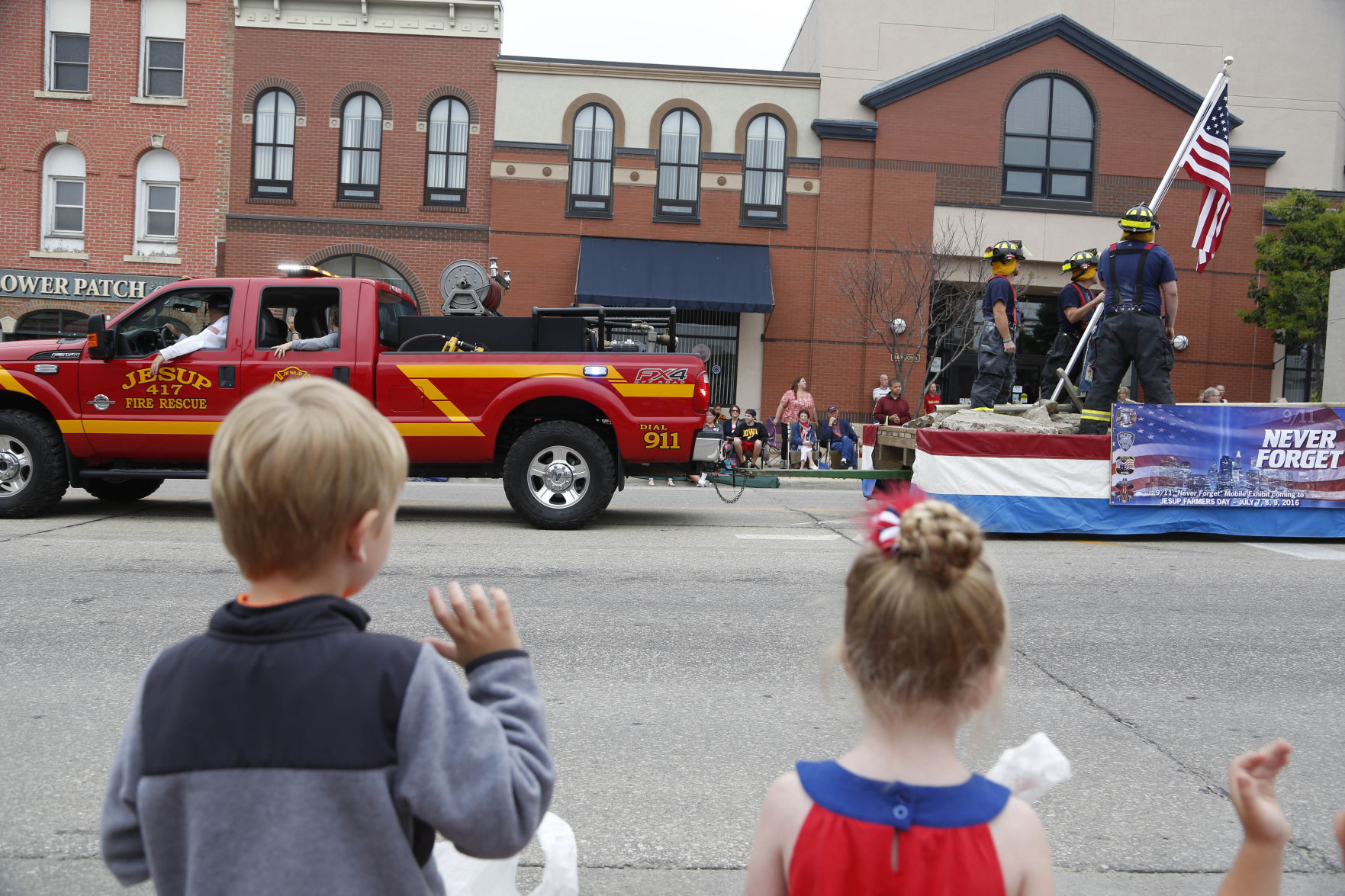 070416mp-Independence-Day-Parade-7